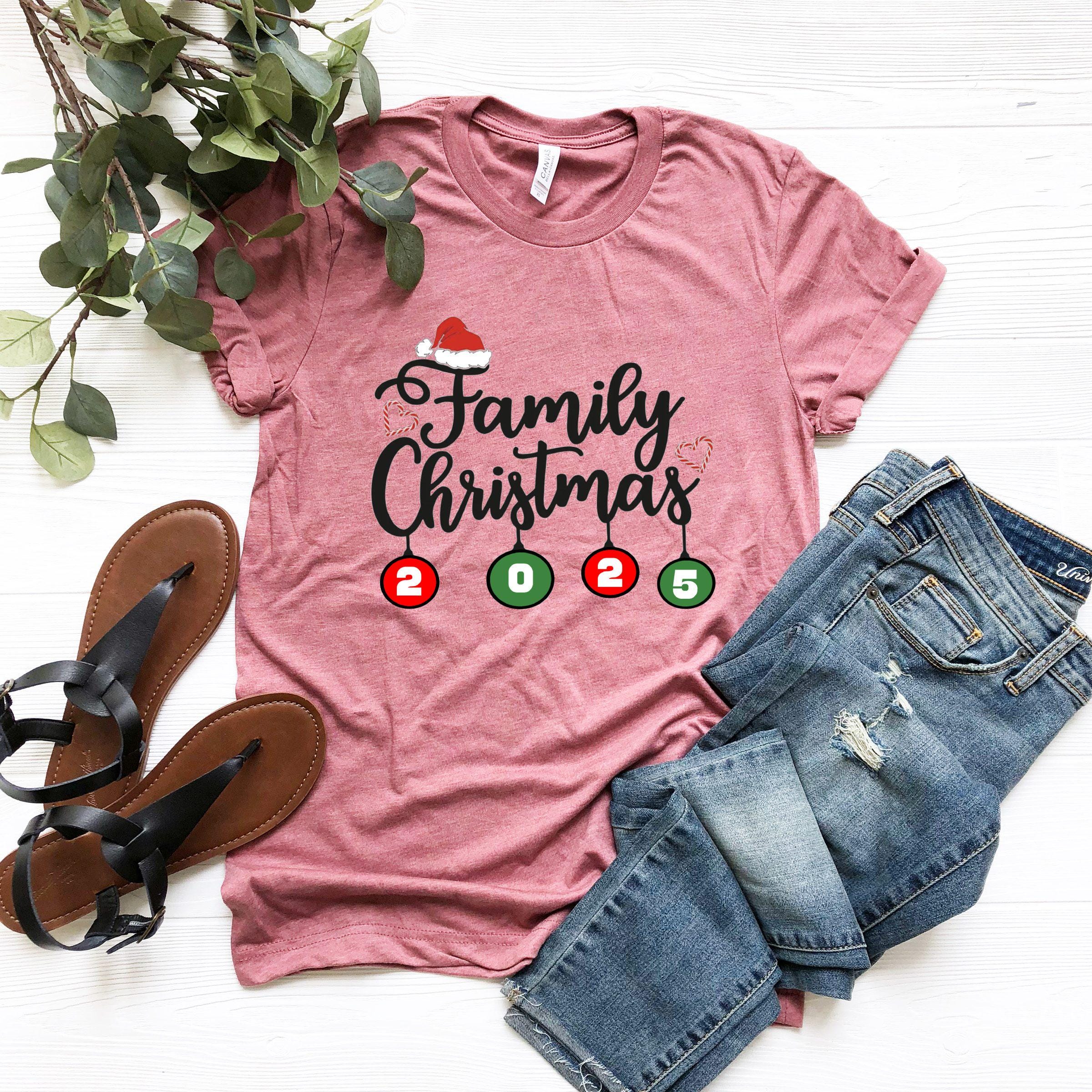 a t - shirt that says family christmas on it